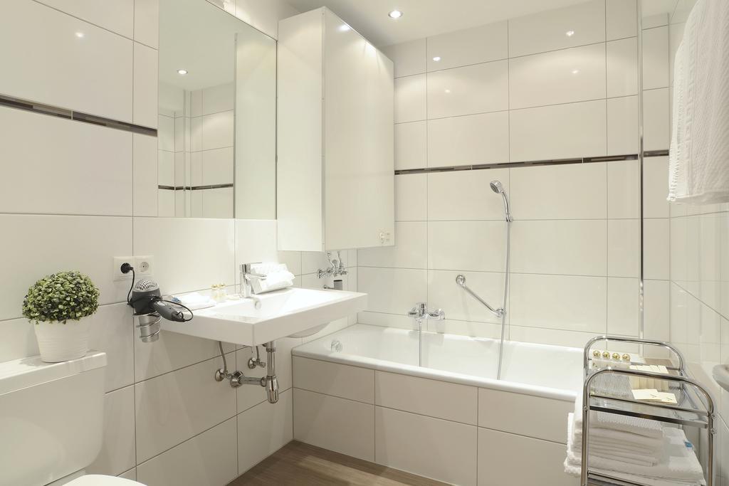 Zentrum Appartements Lorenzin ガシュルン エクステリア 写真